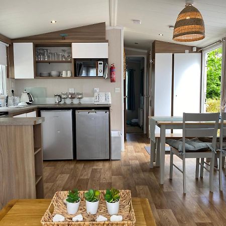 Cosy, Coastal Themed Holiday Home, Rockley Park, Poole, Dorset Exterior foto